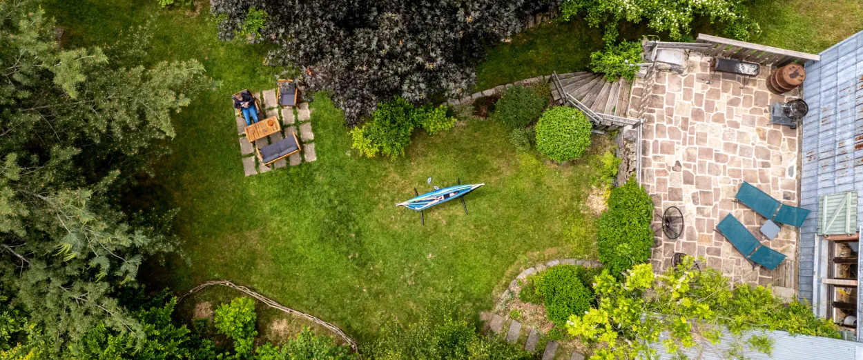 jardin paysagé avec différents espaces